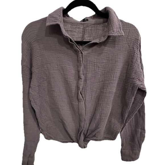 Monrow $128 Relaxed Blouse with Twisted Front Gauzy Cotton Size X-Small - 119412 - Picture 5 of 11